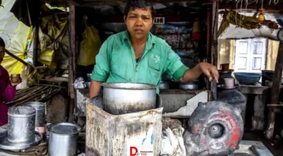 tea-shop-at-patna-junction-2025-06-21-13-33-09